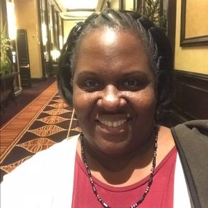 Meet your Posher, Phyllis